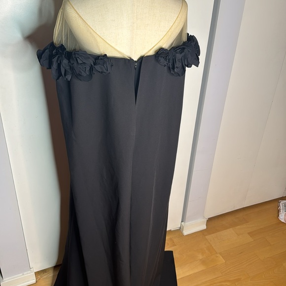 Marchesa Notte Flower Detail Illusion Shoulder Cape Gown